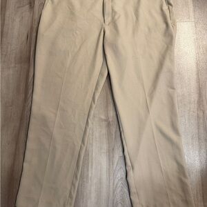 PGA TOUR Mens Beige Flat Front Golf Pants Size 40x30!Polyester. Lightweight.